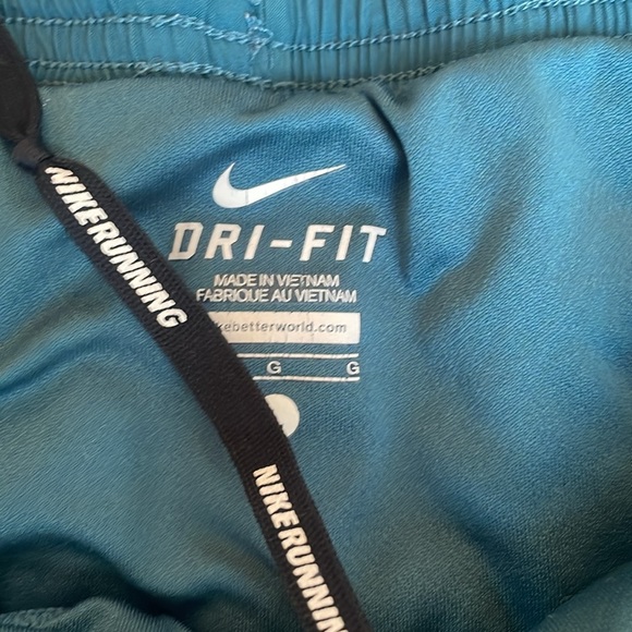 Nike Running Shorts 3” - Picture 2 of 4